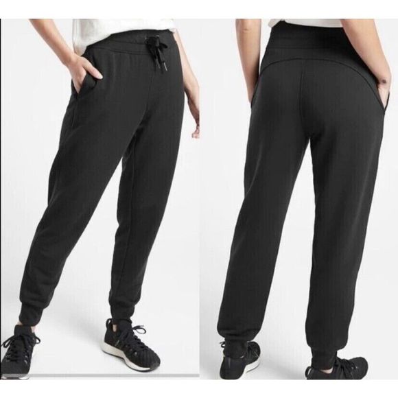 Athleta 599727-002 Women's Sz Small Black Semi-Fitted Mid-Rise Balance Joggers - Picture 1 of 7